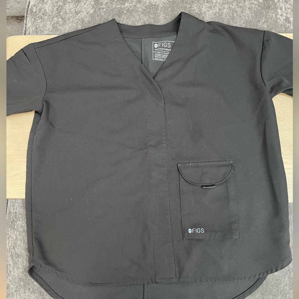 Figs Oversized Scrub Shirt